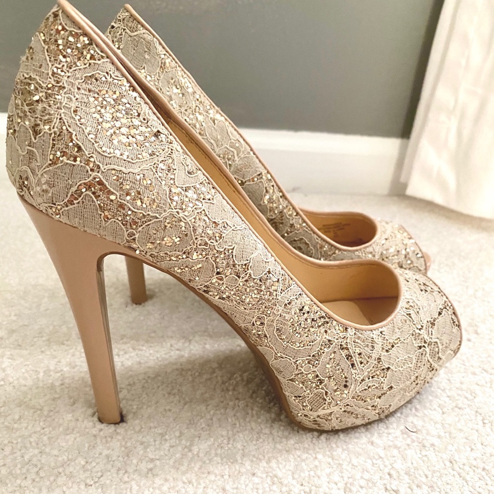 Guess Lace Heels in Gold and Cream